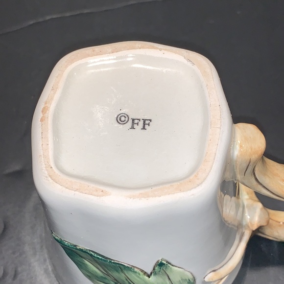 Fitz & Floyd Manhattan Garden Coffee Mug with Stem & Leaf Handle 3.75" x 4" - Picture 6 of 7